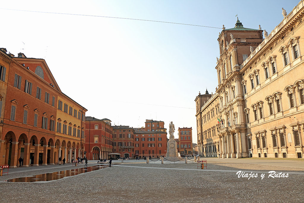 Piazza Roma, Piazza Ducale o Piazza Reale de Módena