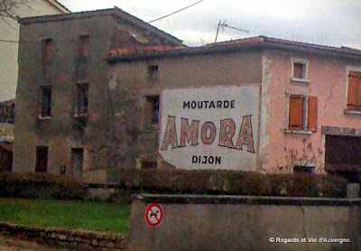 Ancienne Publicité murale d'Auvergne