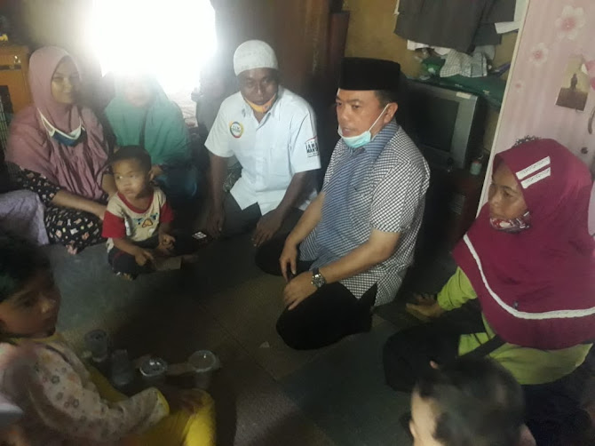 al haris langsung masuk dapur rumah warga