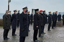 Ketika Awak Kapal Selam Jerman Memberikan Penghormatan Terakhir Kepada KRI Nanggala 402
