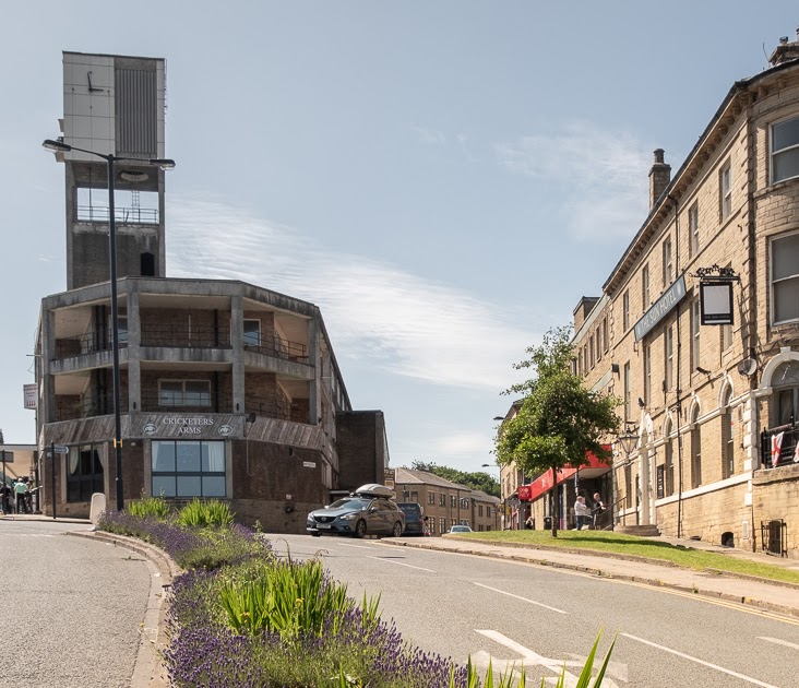 Salt & Light The old market square, Shipley