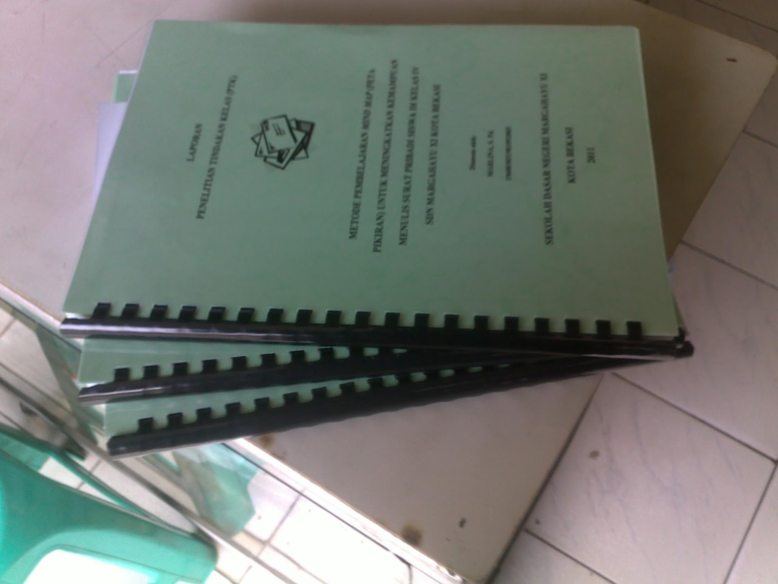 Info Jilid buku Spiral kawat Foto Copy Warna, Penjilidan