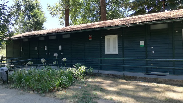 Casas de banho da Praia Fluvial e parque das Taipas