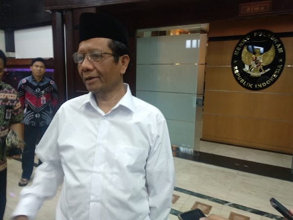 Berharap Kasus Novel Diselesaikan dengan Kedamaian, Mahfud MD Diingatkan Iwan Sumule