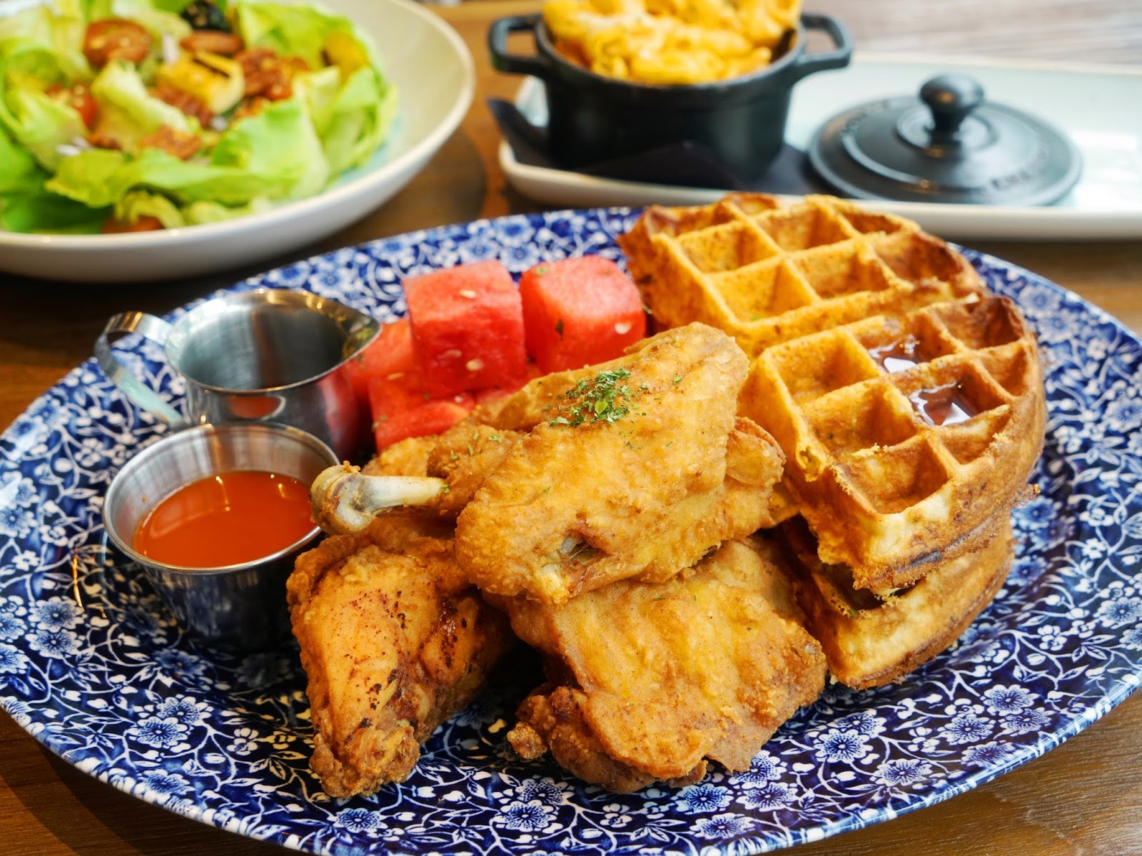 PinkyPiggu The Bird Southern Table & Bar MBS Crispy Fried Chicken