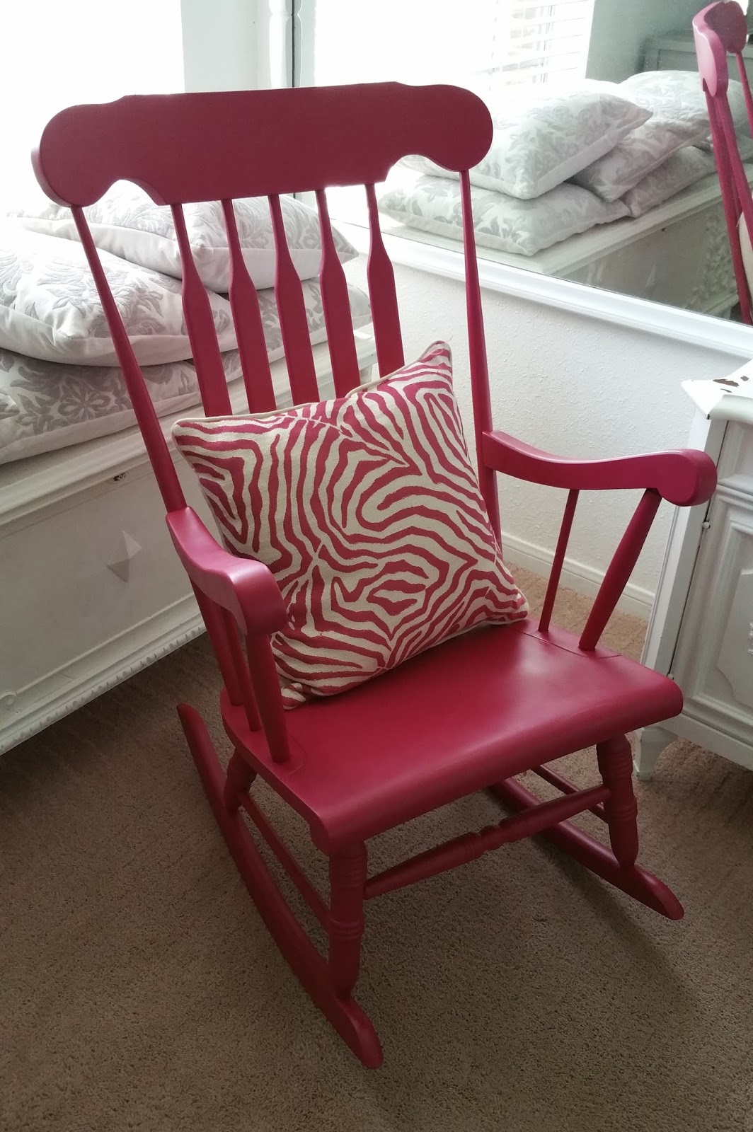 mendlbarr: Rocking Chairs... every home should have at least one!