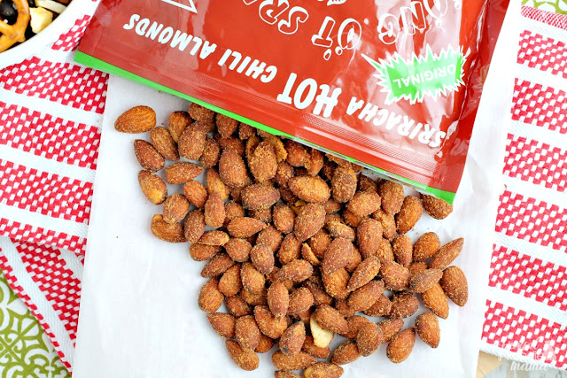 With the bold flavors of chiles, garlic, & vinegar, these Huy Fong Original Sriracha Almonds prove that you don't have to sacrifice flavor when you are wanting to snack a little healthier. 