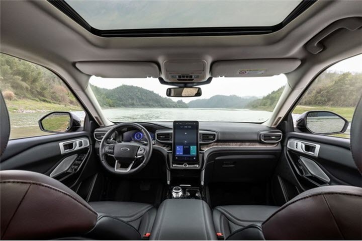 Chi tiết Ford Explorer Platinum 2020 vừa ra mắt, giá hơn 600 triệu