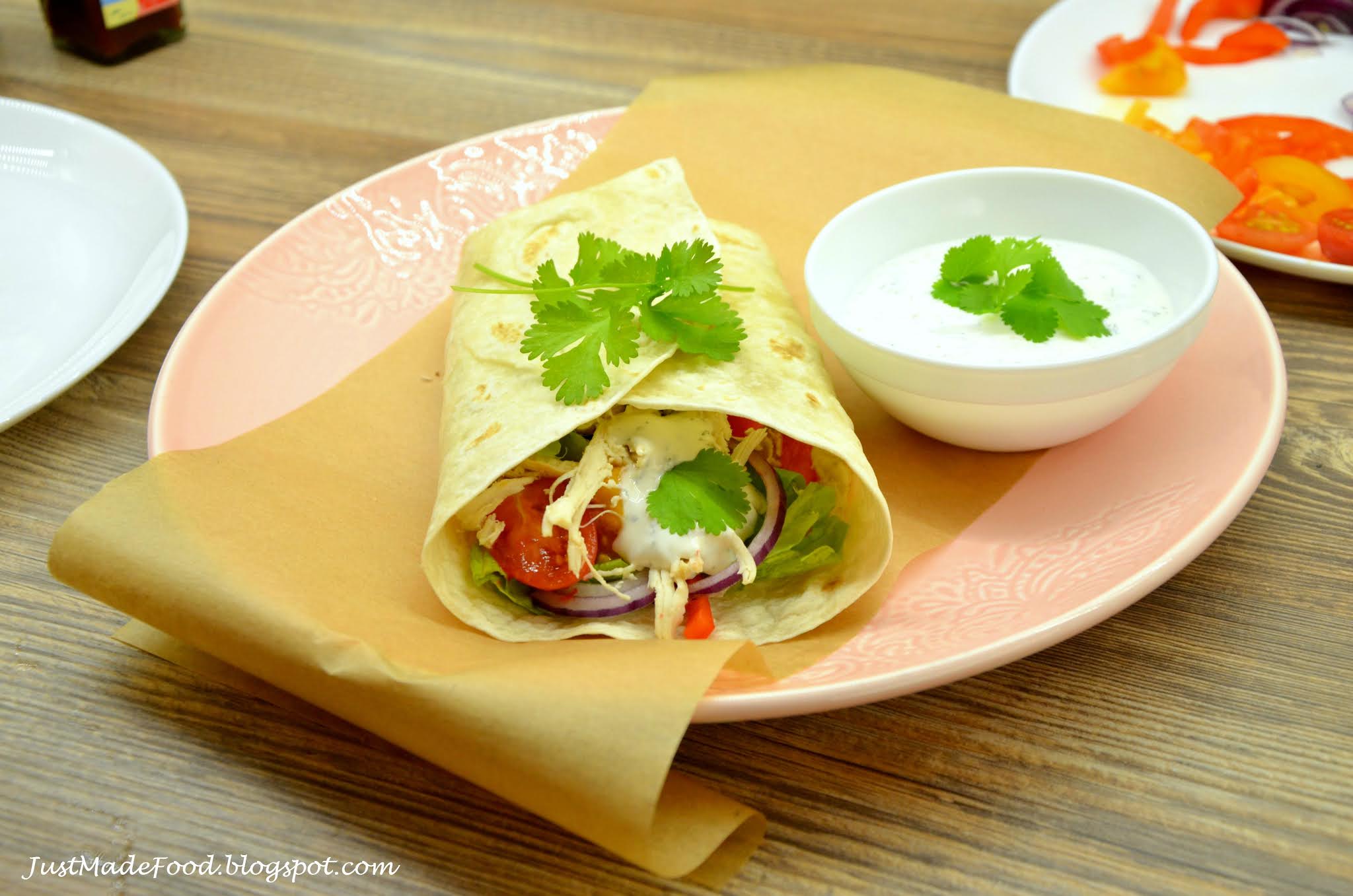 JustMadeFood Wrapy z szarpanym kurczakiem