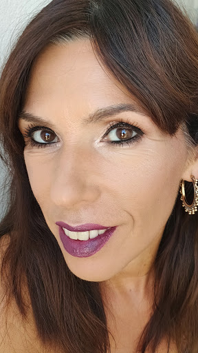 look rosado 02 Paleta Hallo Berlin de Essence 17