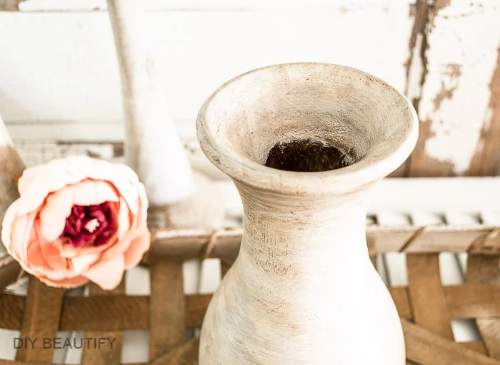 INSPIRATION  HOW I USED ANTIQUE AND VINTAGE CLAY POTTERY TO STYLE A SPRING  TABLE — Restoration House Blog