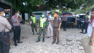 Cegah Corona, Kabag Ops Polres Pangkep Pantau Masjid Imbau Tidak Gelar Salat Jumat