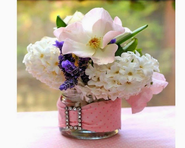 How to arrange flowers to decorate