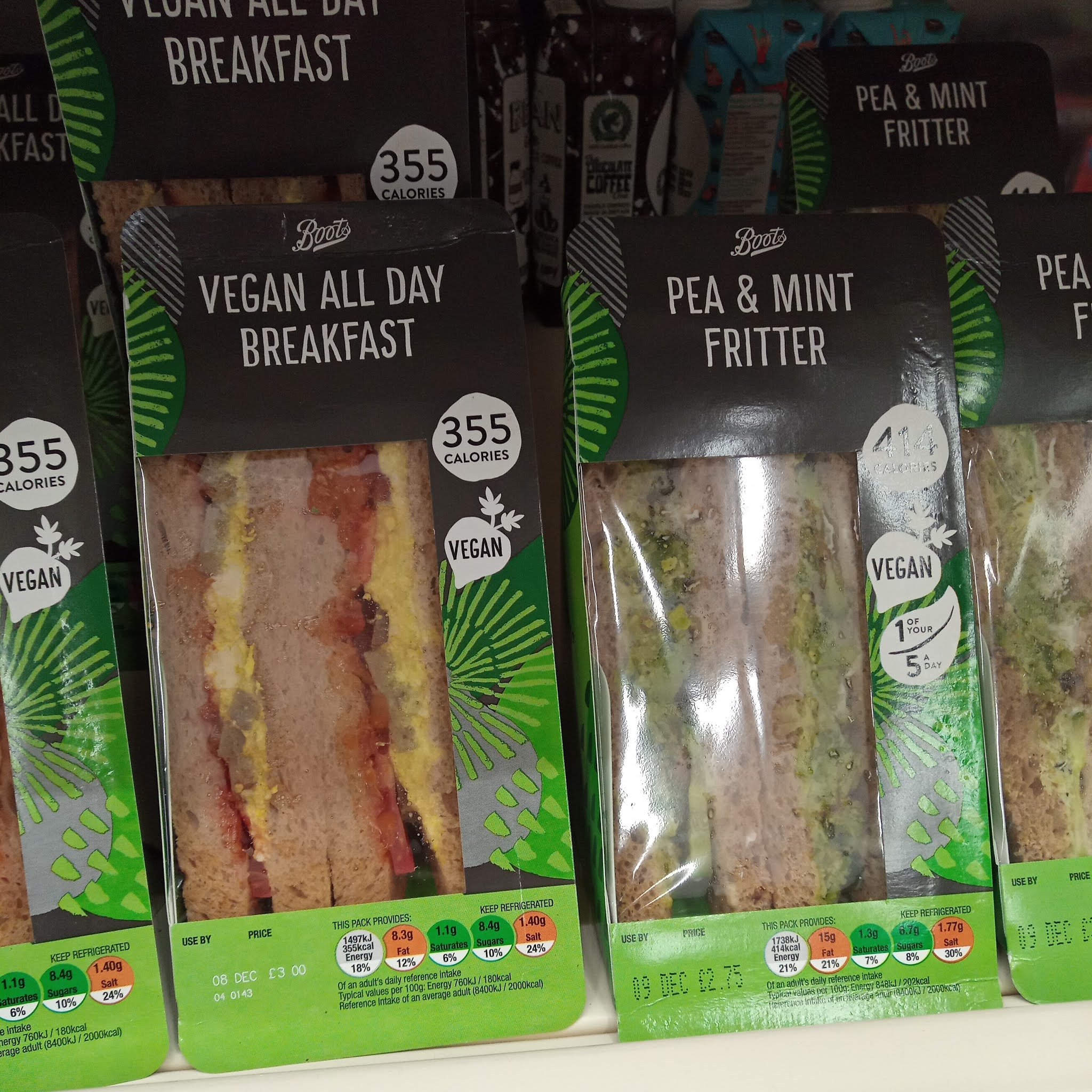 Supersupergirl's Food Reviews Boots Vegan All day breakfast sandwich