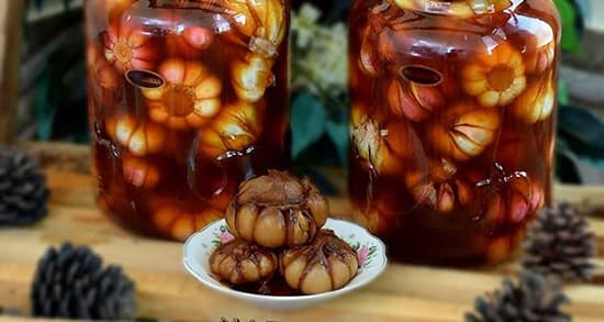 How to make homemade pickled garlic at home