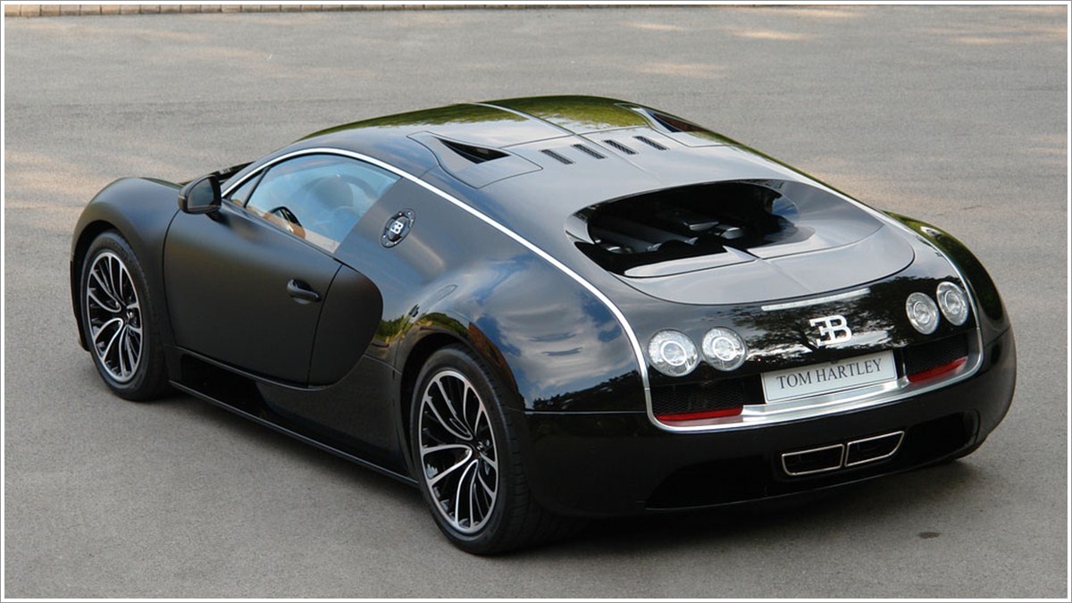 Midnight Majesty: A 2008 Bugatti Veyron Sang Noir