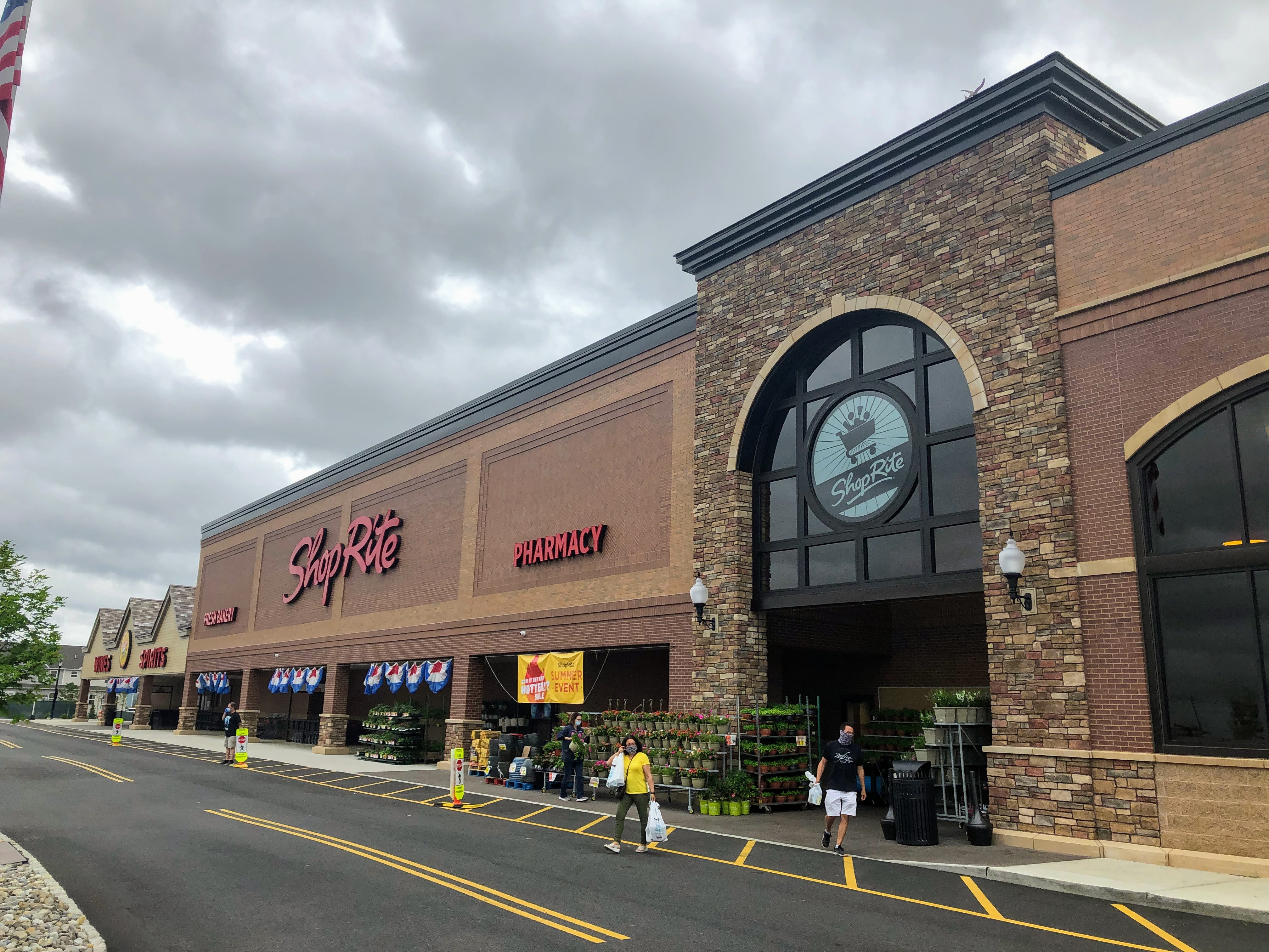 Shoprite Palisades Park 93 - 7lym408