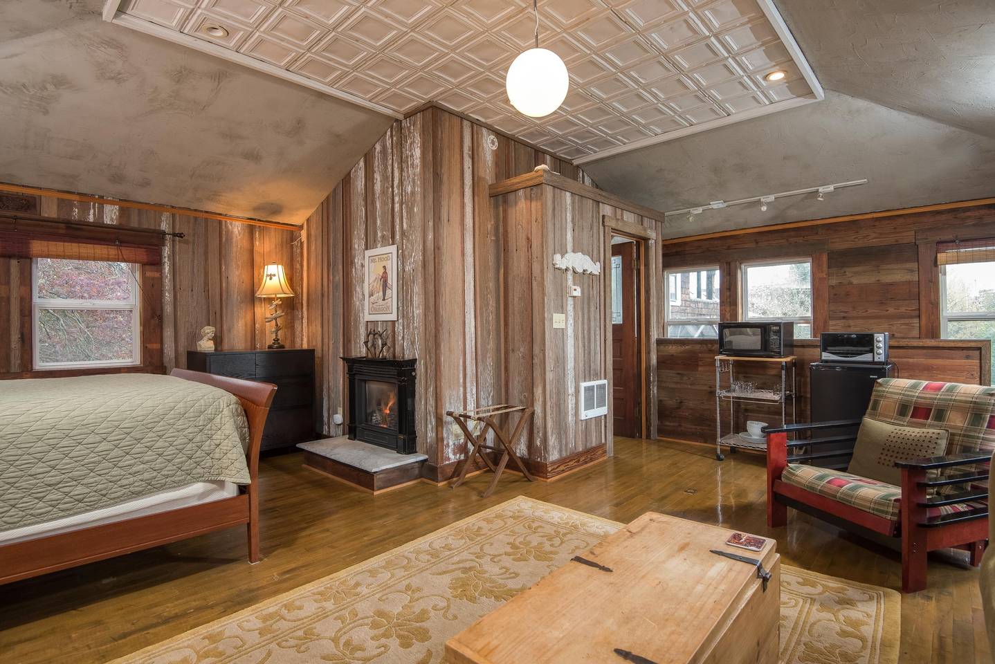 mytinyhousedirectory The Overlook Bluff Carriage House Vacation Rental
