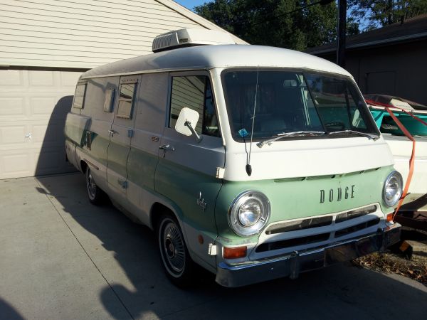 Daily Turismo: 5k: 1969 Dodge A-108 Xplorer 21 Camper Van
