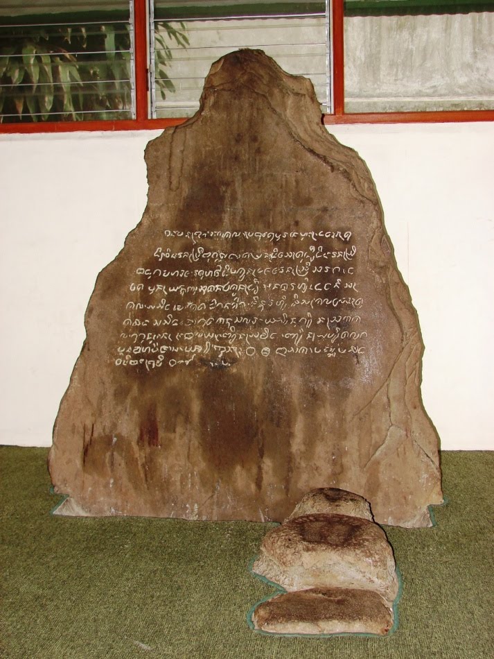 Gambar Candi Hindu Di Jawa Tengah - Gambar C