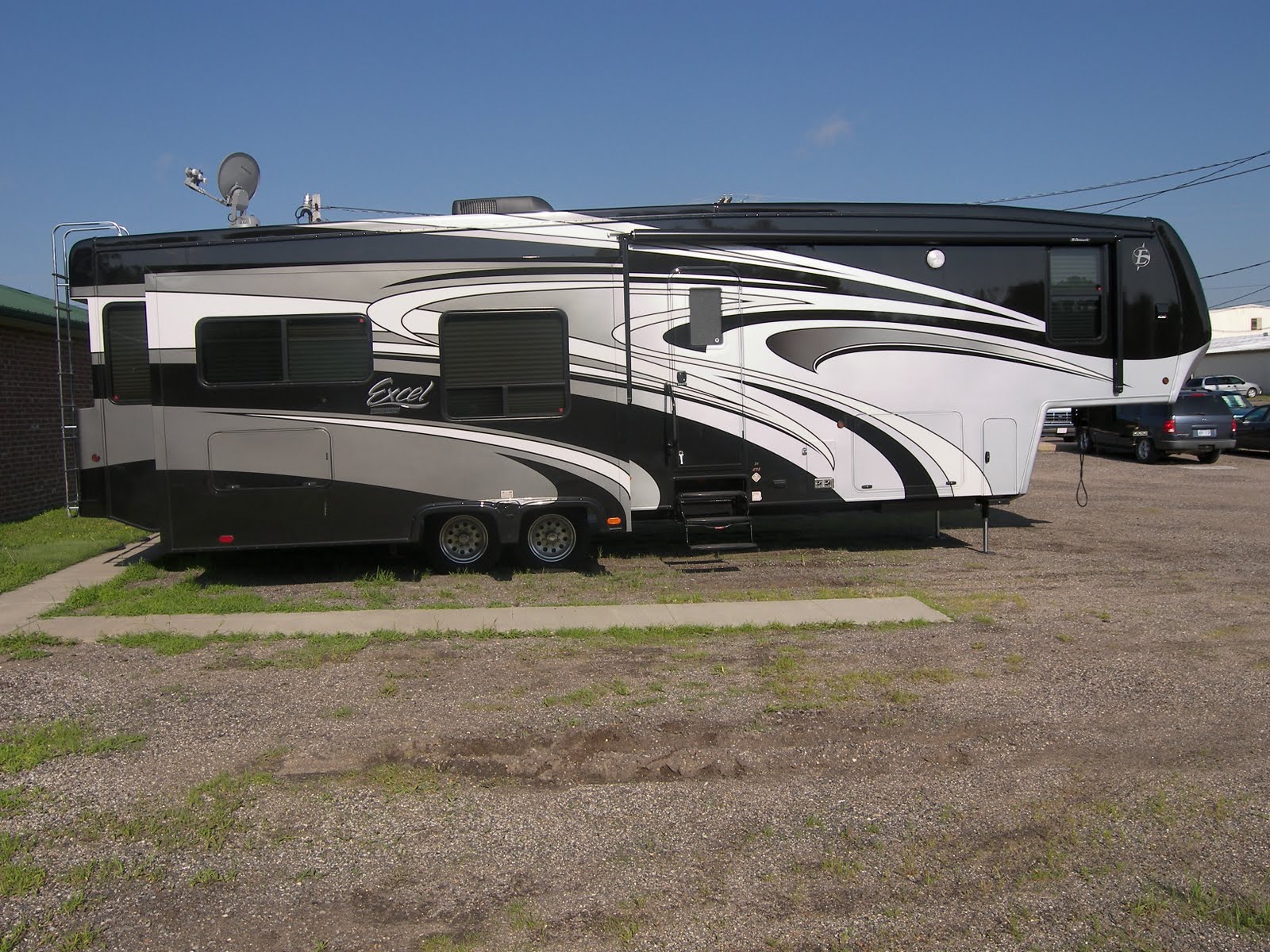 RV Sales in Moriarty, New Mexico Fall in Love with RVing