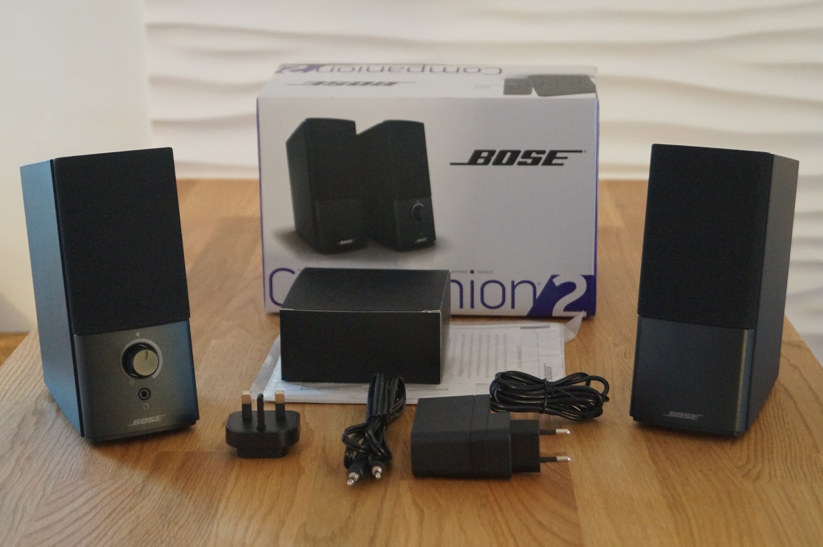 Bose Companion 2 III, Mackie CR3 and Edifier R1280T comparison