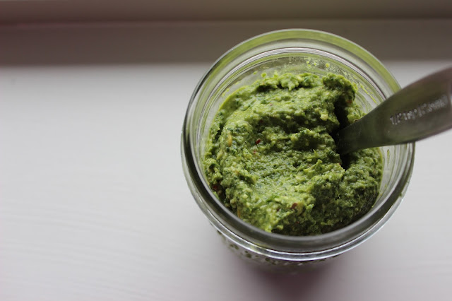 Arugula-Walnut Pesto | A Hoppy Medium