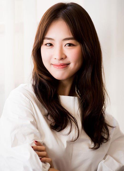  yakni seorang aktris asal Korea Selatan Profil, Biodata dan Fakta Lee Yeon Hee, Aktris Polos dan Penyabar
