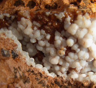 MineralesDB Hidrocincita, Mina Hermosa, Udías, Cantabria