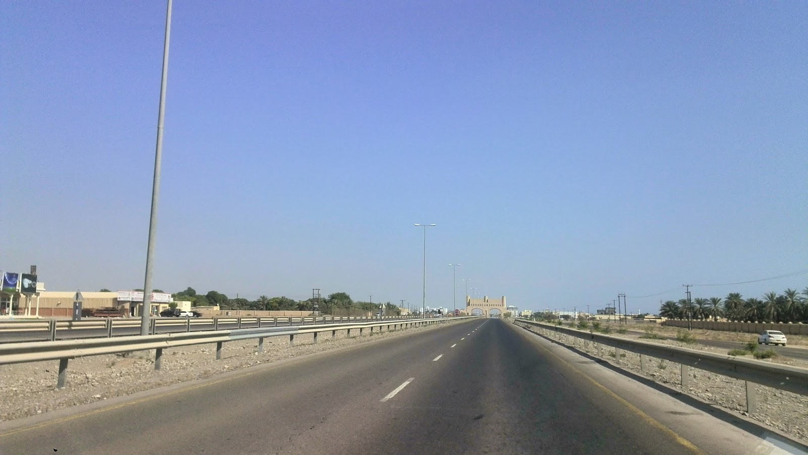 Oman dubai border crossing