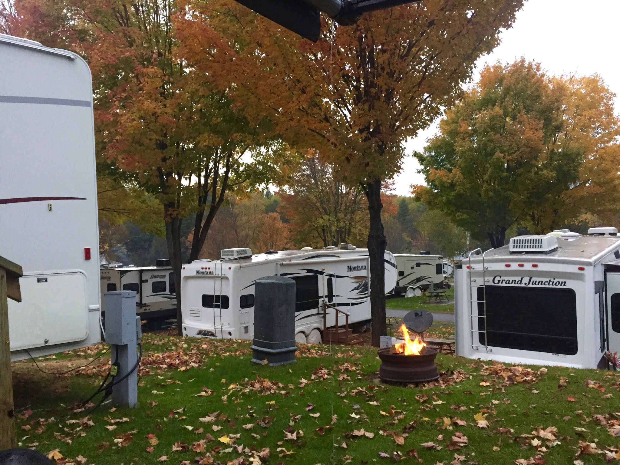 Travel Reviews & Information Iron Mountain, Michigan Rivers Bend RV