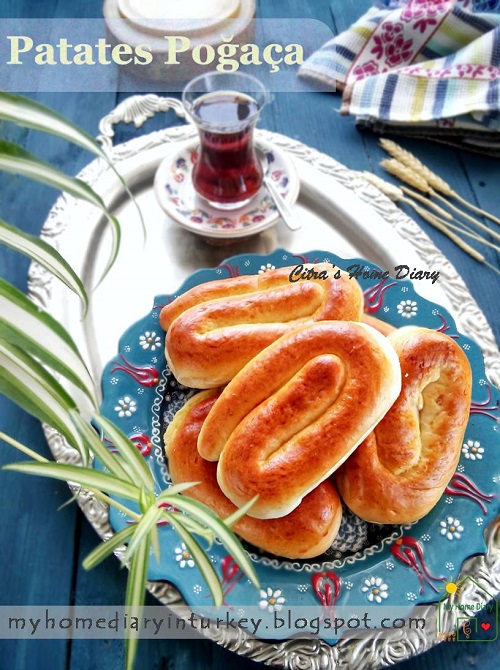 Turkish Breakfast bread with potato filling / Patates Poğaça
