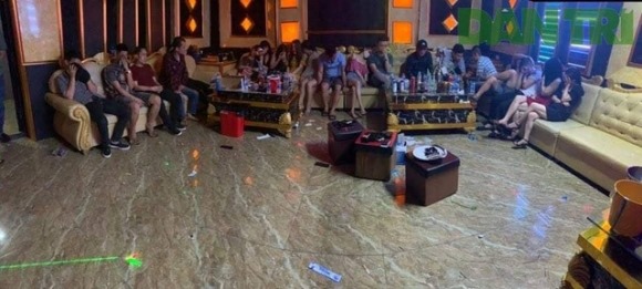 Hà Tĩnh: Khách sạn tổ chức cho 73 đối tượng “bay lắc” giữa cao điểm chống dịch
