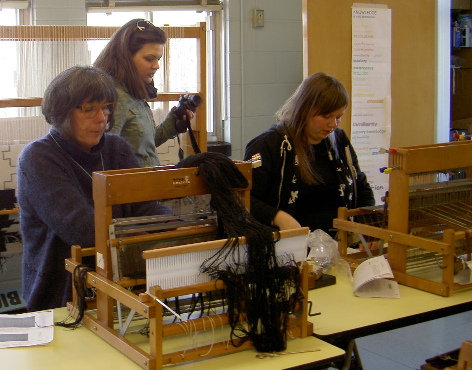 Toronto Weaving School Curious about Weaving