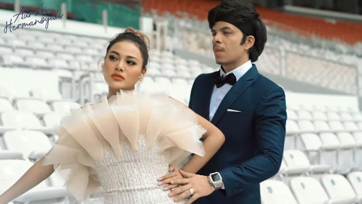 Aurel Hermansyah Puasa Mutih Biar Manglingi Saat Akad Nikah Lelemuku Lelemuku Com Kebanggaan Anak Negeri Portal Berita Yang Informatif Dan Objektif Aurel Hermansyah Puasa Mutih Biar Manglingi Saat Akad Nikah Lelemuku Lelemuku Com Kebanggaan Anak Negeri Portal Berita Yang Informatif Dan Objektif