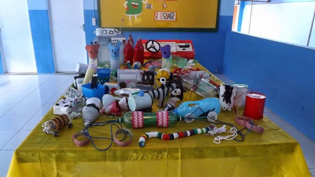 EEF PADRE BRUNO LINDEN: PROJETO RECICLAGEM: CONFECÇÃO DE JOGOS