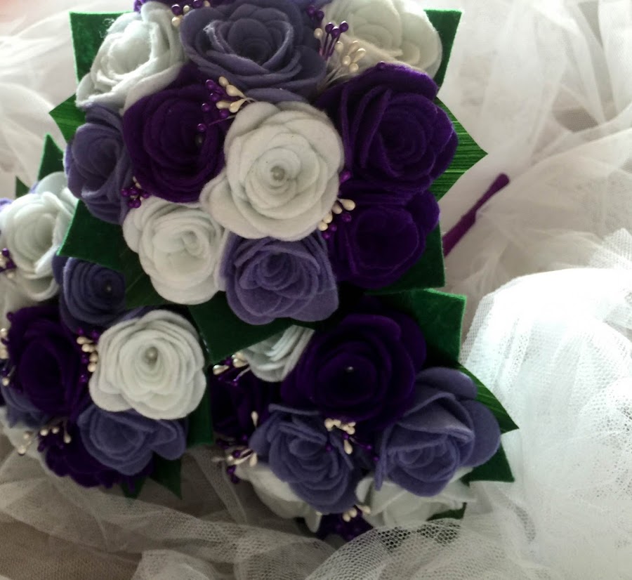 mini ramo fieltro novia