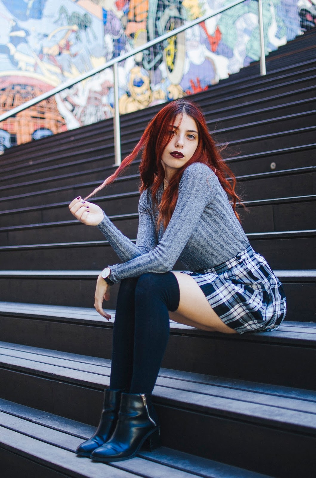 рыжие няшки. эвелинушка онлифанс. эмбер свифт. St mackenzies jo evans and emma kate dawson. красивая рыжая девушка в юбке.