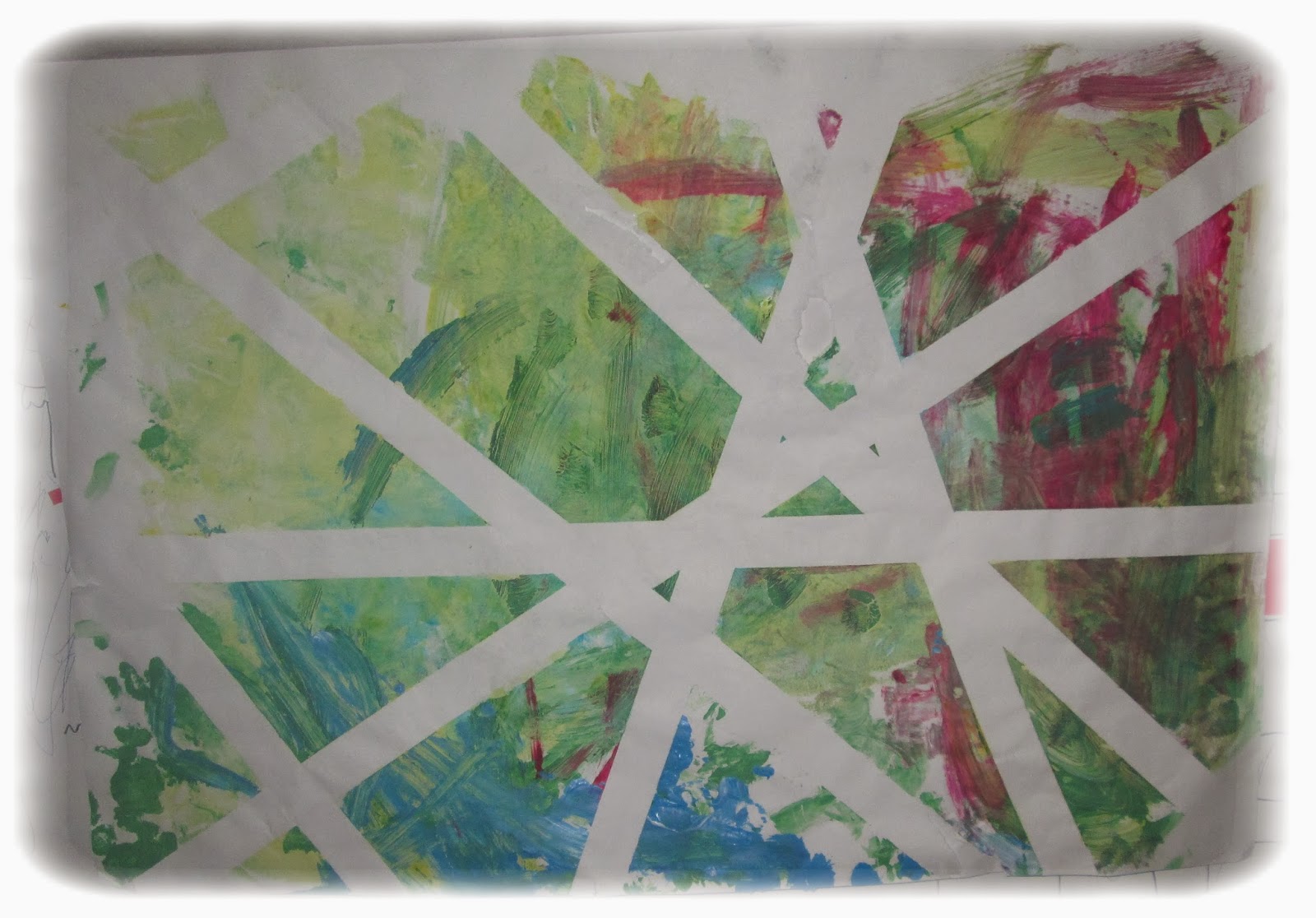 Nos Caprices de Filles La peinture au scotch