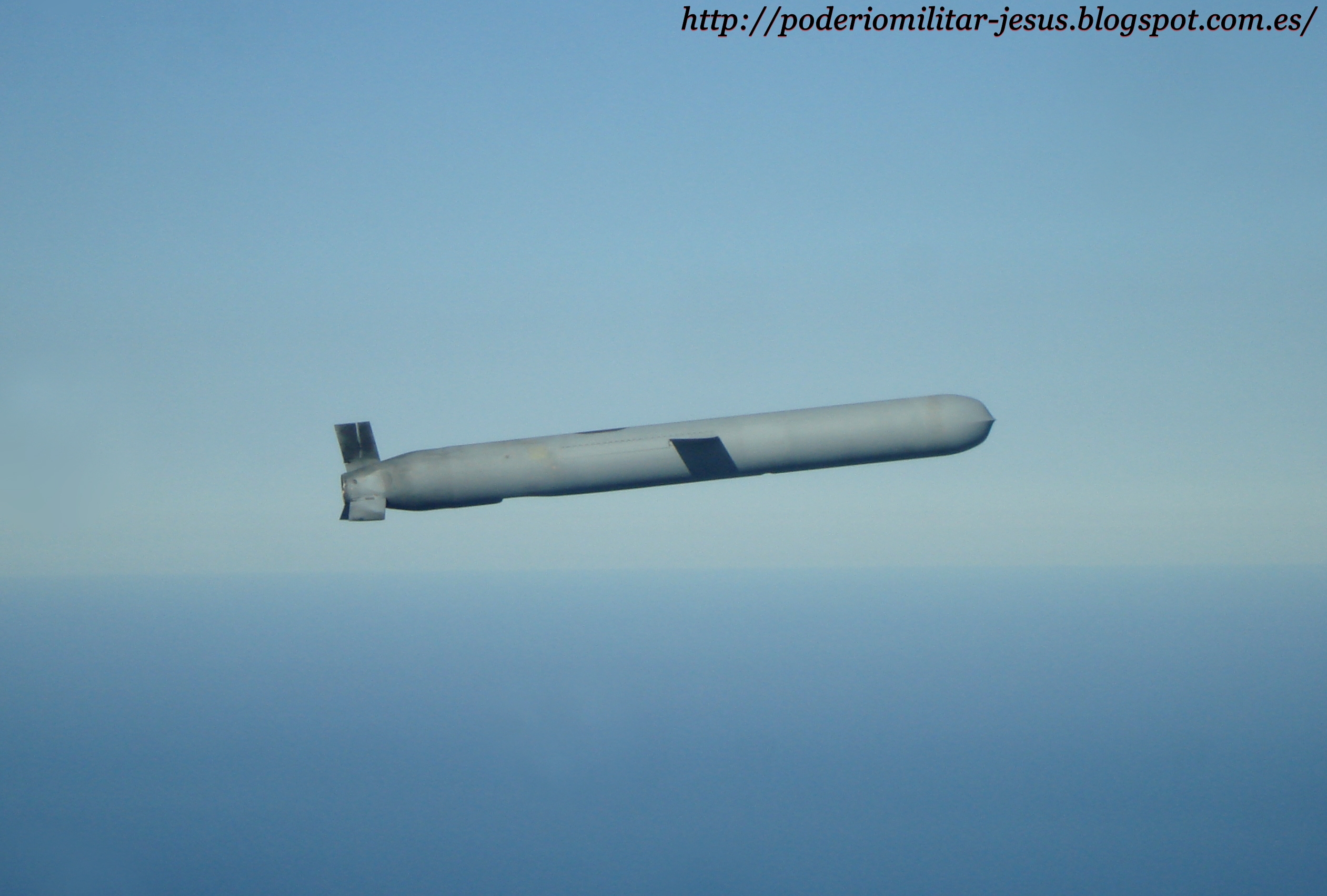 Ракеты томагавк. BGM-109 Tomahawk. BGM-109 Tomahawk Cruise Missile. Крылатая ракета томагавк. Tomahawk Rocket.