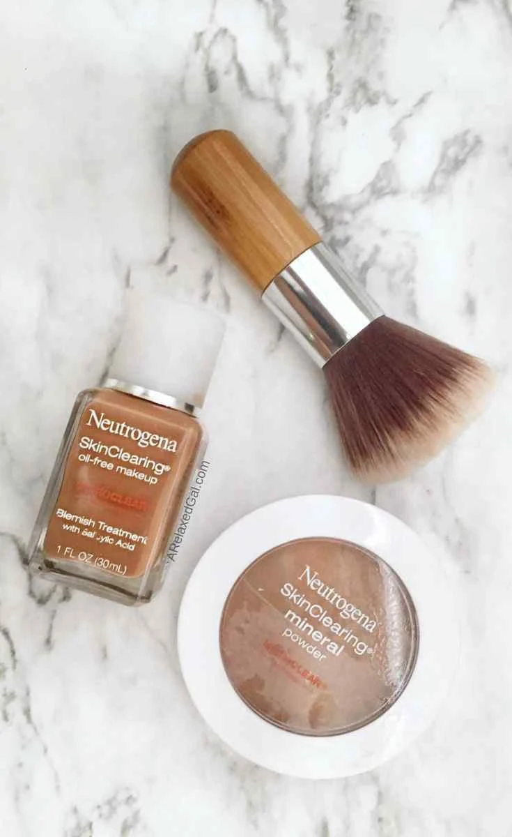 Neutrogena SkinClearing Oil-free Foundation and Mineral Powder Review