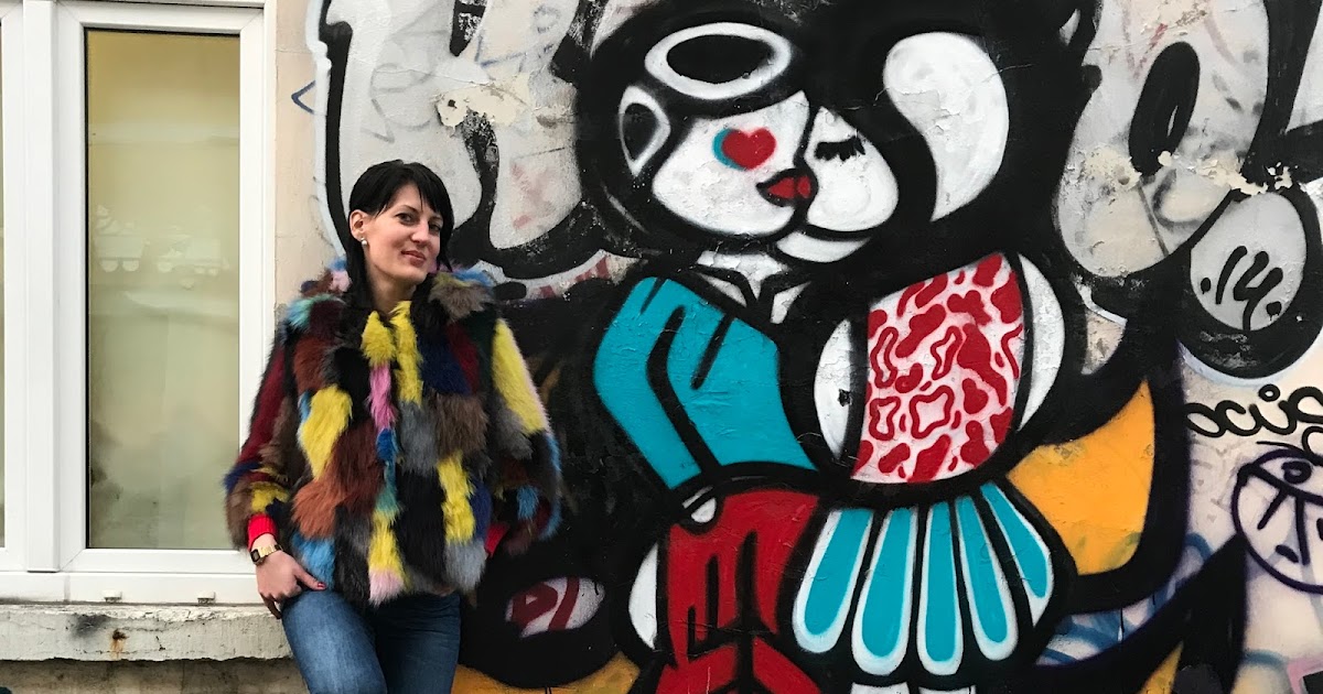 The Von Show Even If You Never Look At Art In Bars Miami Art