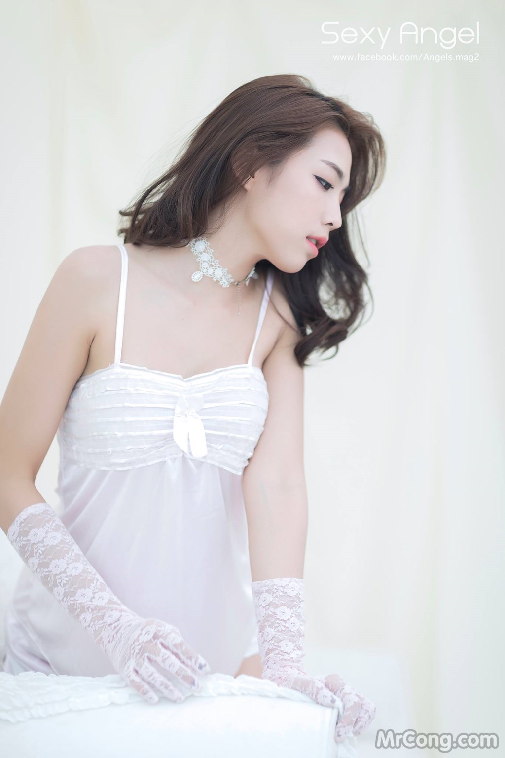Beautiful Soraya Suttawas dreamily beautiful in white pajamas (18 photos) photo 1-14