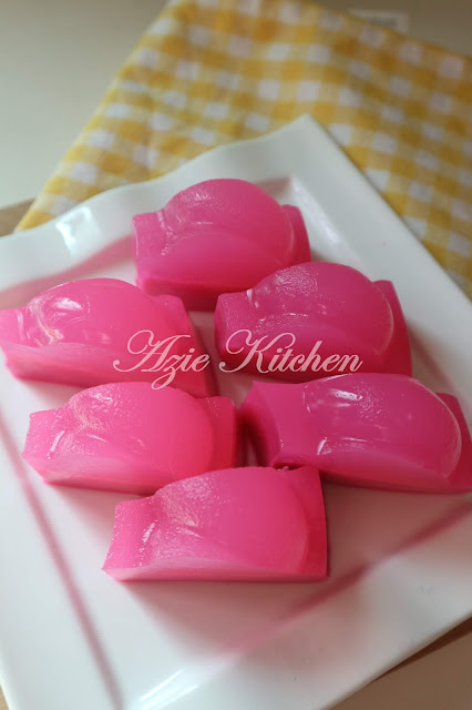 Agar Agar Santan Sirap Rose Yang Sedap Untuk Berbuka Puasa