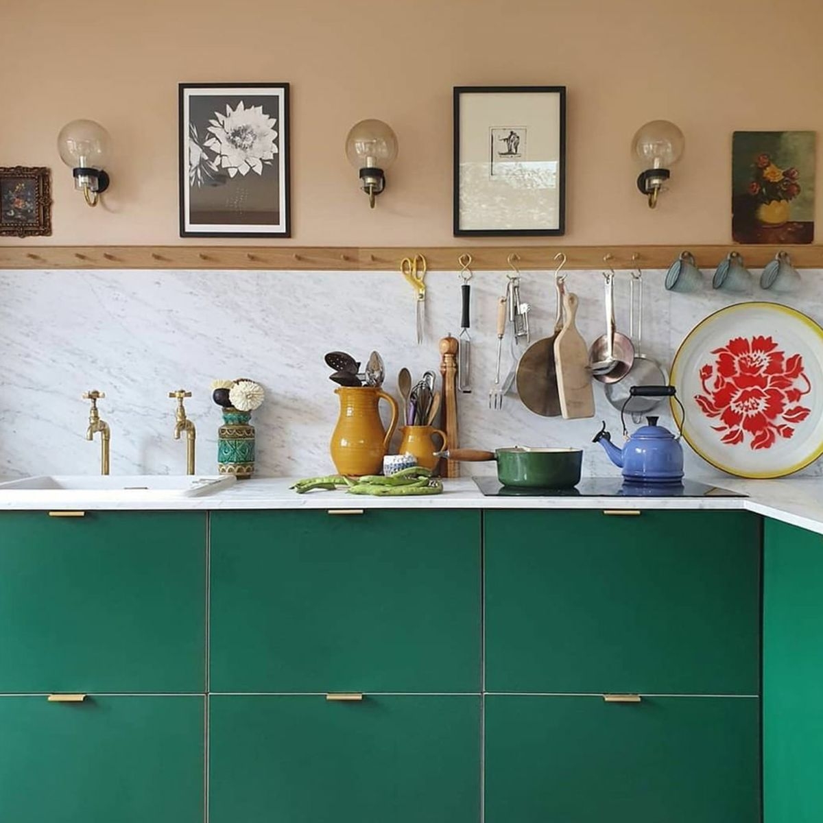 30+ Extraordinary Green Kitchen Decor