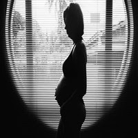 εγκατάλειψη εγκυμονούσας - Ειδικός  Δικηγόρος Καβάλας