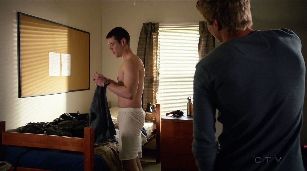 Graham Rogers, Brian J. Smith and Jake McLaughlin on Quantico (2015) .