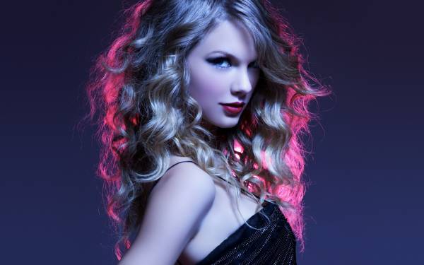 Taylor Swift Age 20 taylor-swift-age-20