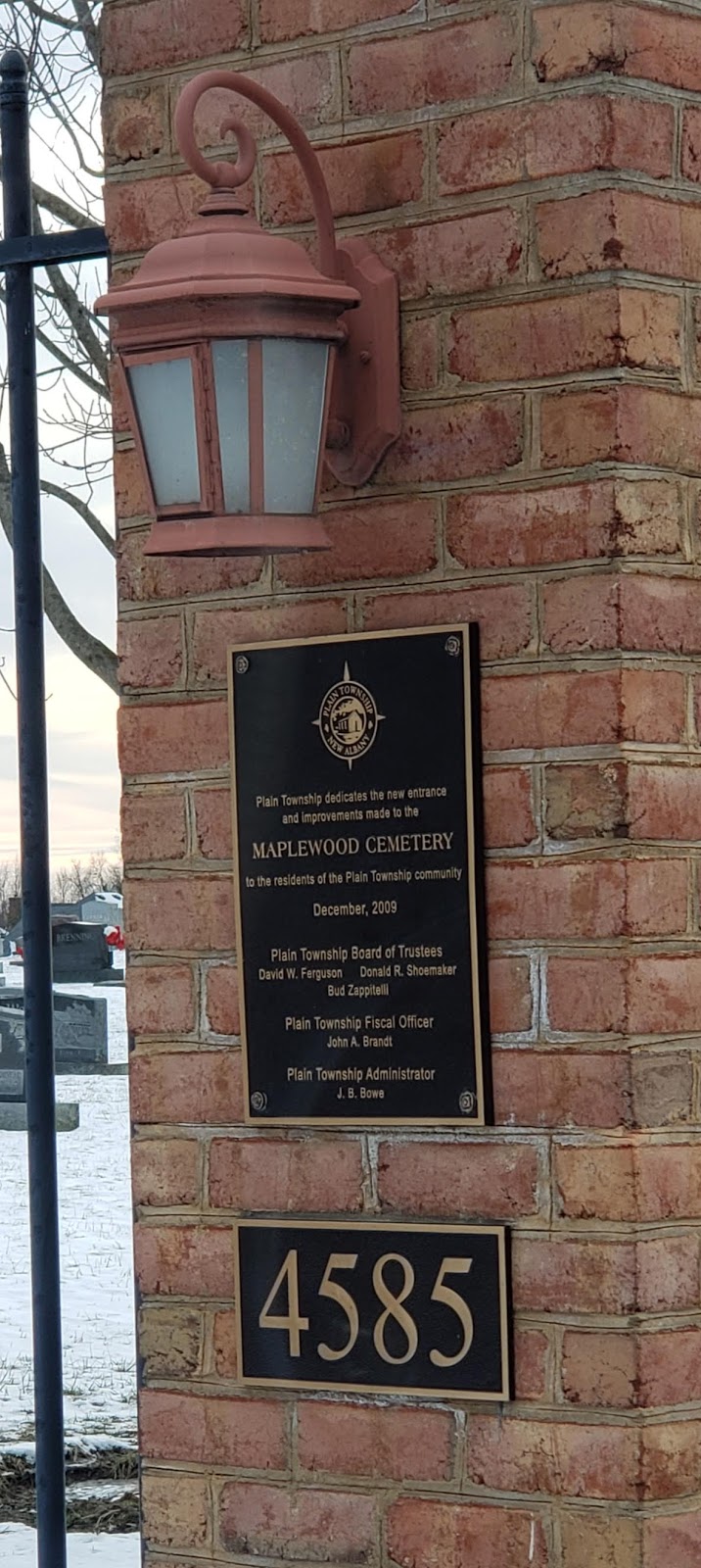 Six Feet Under Hollywood Odd and Amusing Graves in Ohio's Maplewood
