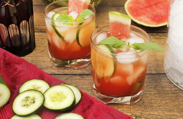 Watermelon & Cucumber Mojitos #drinks #cocktails